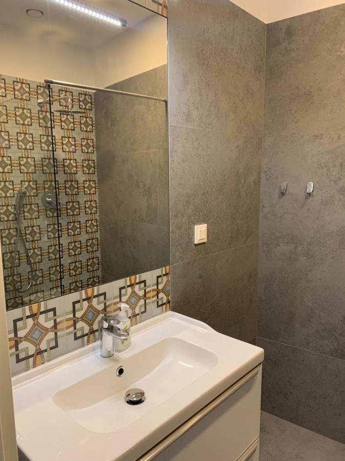 Nowe Apartamenty Zamkowa Vis A Vis Wawelu Краків Екстер'єр фото